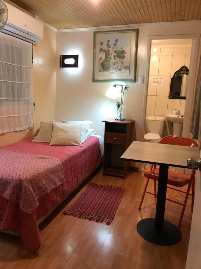 Hostal Las Condes Familiar Сантьяго Экстерьер фото